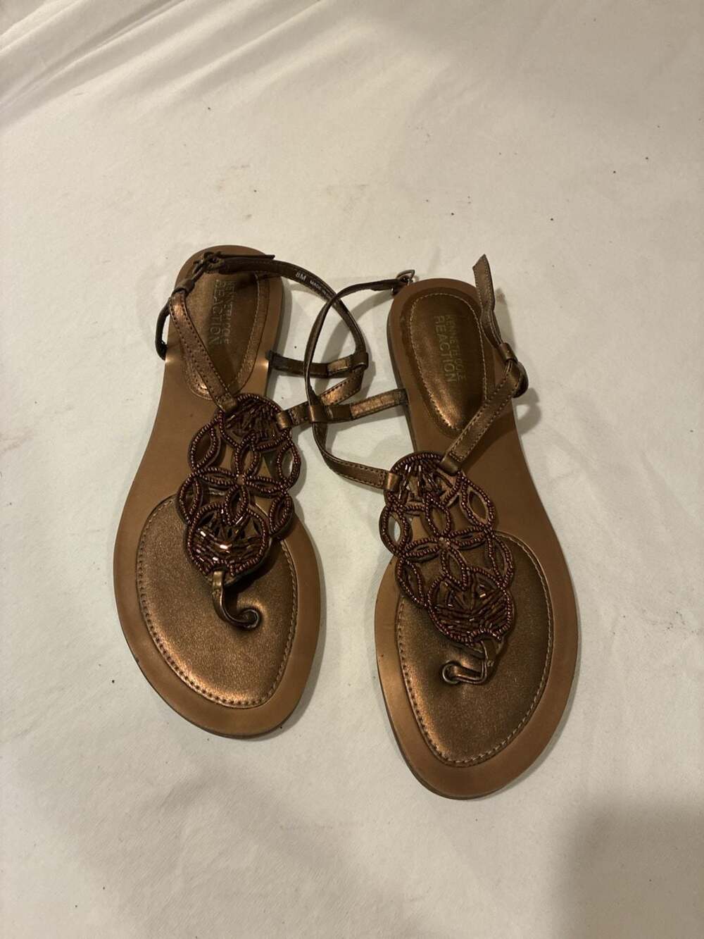 Kenneth Cole Reaction Bronze Beaded Thong Flat Sandals Size 8M